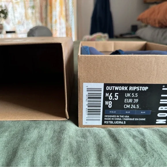 NOBULL iridescent / reflective blueish purple Sneakers - Picture 5 of 5